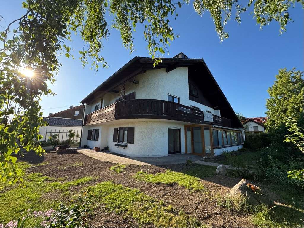 Blick aus dem Garten Blick aus dem Garten - Erdgeschosswohnung in 82256 Fürstenfeldbruck mit 130m² mieten