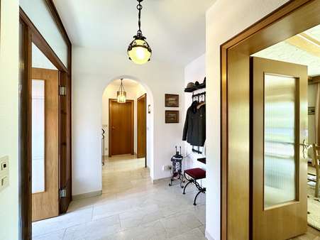 Eingangsbereich Eingangsbereich - Einfamilienhaus in 82239 Alling mit 182m² kaufen