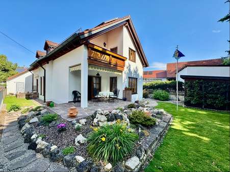 Blick aus dem Garten Blick aus dem Garten - Einfamilienhaus in 82275 Emmering mit 168m² kaufen