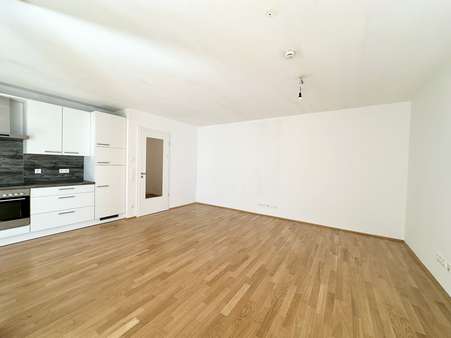 Wohnbereich Wohnbereich - Erdgeschosswohnung in 81539 München mit 53m² kaufen