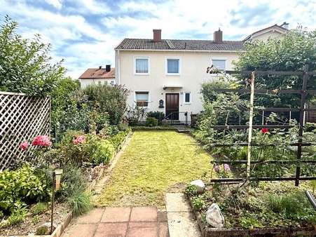 Sonniger Garten Sonniger Garten - Reihenmittelhaus in 82110 Germering mit 90m² kaufen