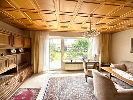 Geräumiges Wohnzimmer Geräumiges Wohnzimmer - Reihenmittelhaus in 82110 Germering mit 90m² kaufen