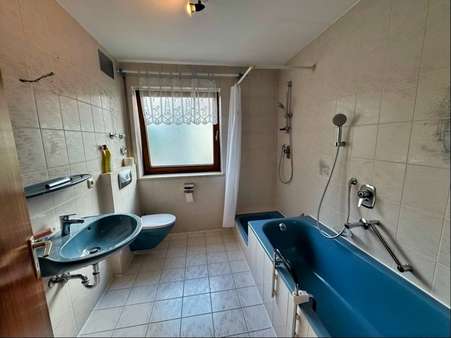 Badezimmer Badezimmer - Etagenwohnung in 82256 Fürstenfeldbruck mit 49m² kaufen