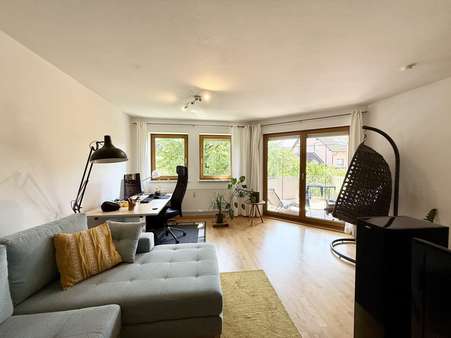 Wohnzimmer Wohnzimmer - Etagenwohnung in 82256 Fürstenfeldbruck mit 66m² kaufen