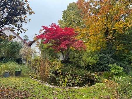 Garten im Herbst - Einfamilienhaus in 82275 Emmering mit 186m² kaufen