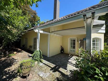 Terrasse Terrasse - Einfamilienhaus in 82275 Emmering mit 186m² kaufen