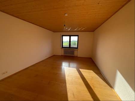 Kinderzimmer - Etagenwohnung in 82256 Fürstenfeldbruck mit 120m² mieten
