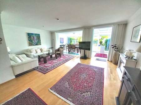 Wohnzimmer Wohnzimmer - Reihenmittelhaus in 82178 Puchheim mit 151m² kaufen