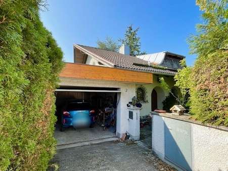 Garage und Zugang - Grundstück in 82275 Emmering mit 922m² kaufen