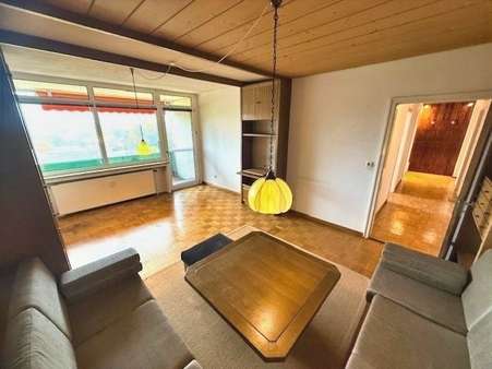 Wohnzimmer - Etagenwohnung in 82110 Germering mit 78m² kaufen