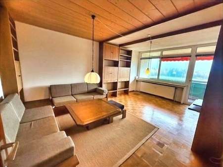 Wohnzimmer - Etagenwohnung in 82110 Germering mit 78m² kaufen