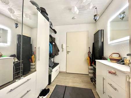 Eingangsbereich Eingangsbereich - Etagenwohnung in 82256 Fürstenfeldbruck mit 88m² kaufen