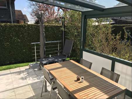 Überdachte Terrasse - Einfamilienhaus in 82239 Alling mit 113m² kaufen