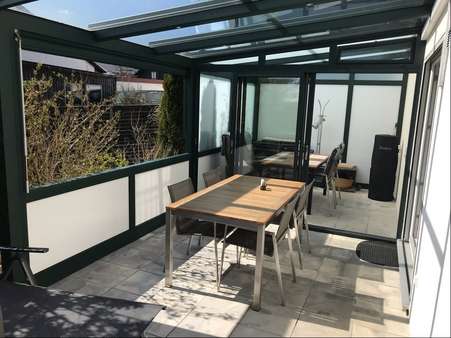 Terrasse offen und geschützt - Einfamilienhaus in 82239 Alling mit 113m² kaufen