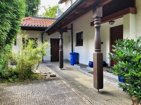 Eingangsbereich - Einfamilienhaus in 82256 Fürstenfeldbruck mit 228m² kaufen