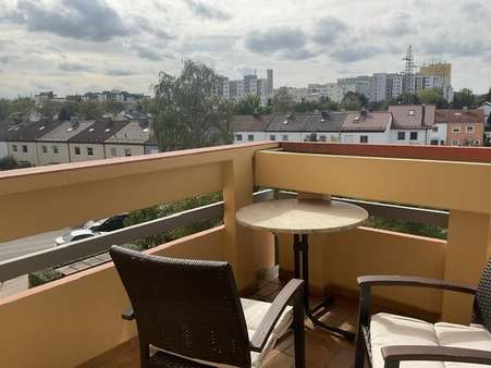 Balkon - Etagenwohnung in 82110 Germering mit 67m² kaufen