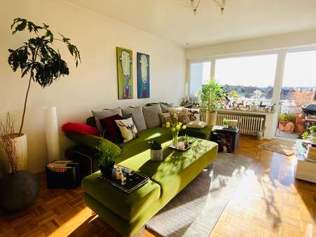 Wohnzimmer - Etagenwohnung in 82140 Olching mit 52m² kaufen