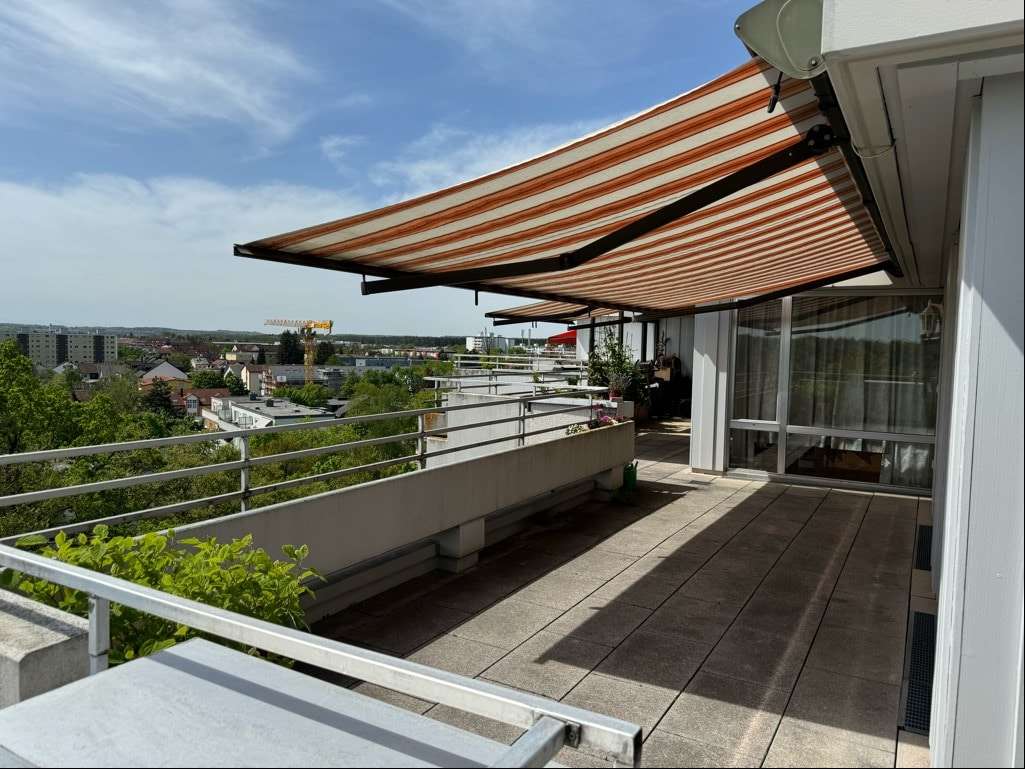 Herrlicher Ausblick - Penthouse-Wohnung in 82256 Fürstenfeldbruck mit 123m² kaufen