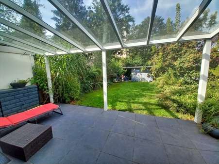 Terrasse mit Pergola - Reiheneckhaus in 82110 Germering mit 139m² kaufen