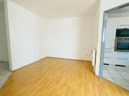 Geräumiger Essbereich - Etagenwohnung in 82140 Olching mit 73m² kaufen