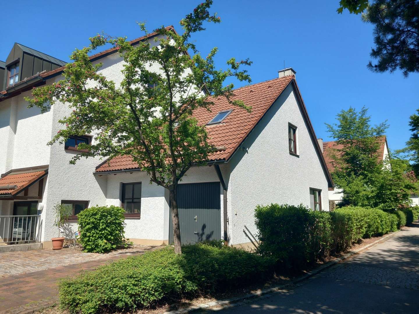 Außenansicht - Dachgeschosswohnung in 82110 Germering mit 38m² kaufen