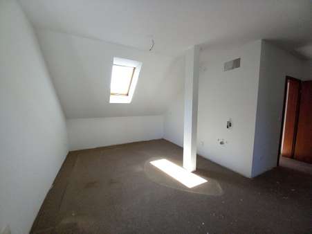 Küchenbereich - Dachgeschosswohnung in 82110 Germering mit 38m² kaufen