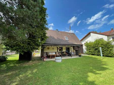 Hausansicht vom Garten - Einfamilienhaus in 82216 Maisach mit 86m² kaufen