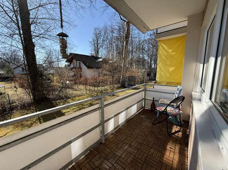 Balkon - Erdgeschosswohnung in 82538 Geretsried mit 84m² kaufen