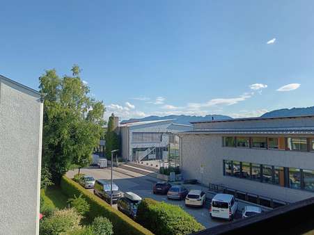 Ausblick Loggia 2. Stock Ausblick Loggia 2. Stock - Maisonette-Wohnung in 83646 Bad Tölz mit 93m² kaufen