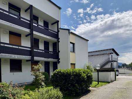 Rückseite Außenansicht Rückseite Außenansicht - Maisonette-Wohnung in 83646 Bad Tölz mit 93m² kaufen