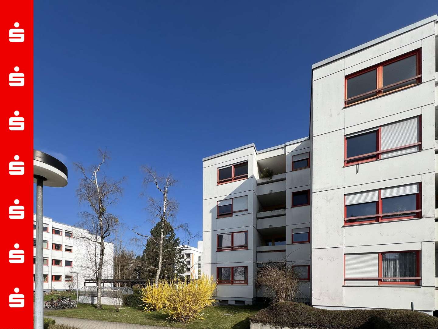 Außenansicht von Süden - Etagenwohnung in 81375 München mit 65m² kaufen