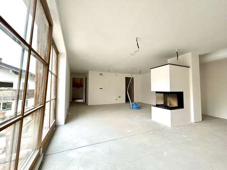 offene Wohnküche mit Kamin - Doppelhaushälfte in 83646 Wackersberg mit 150m² mieten