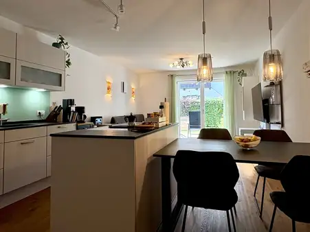 Moderne 2,5-Zimmer-Gartenwohnung zwischen Kurpark und Isar