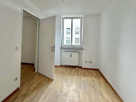 Schlafzimmer Schlafzimmer - Etagenwohnung in 82538 Geretsried mit 50m² kaufen