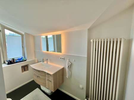 Tageslichtbad Tageslichtbad - Dachgeschosswohnung in 83646 Bad Tölz mit 70m² kaufen