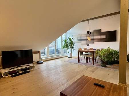 Wohn-Esszimmer - Dachgeschosswohnung in 83646 Bad Tölz mit 88m² kaufen