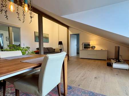 Wohn-Esszimmer - Dachgeschosswohnung in 83646 Bad Tölz mit 88m² kaufen