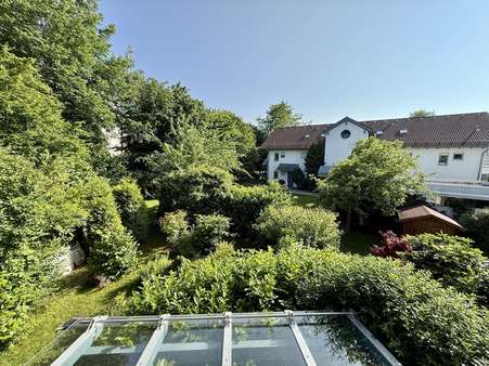 Blick vom Balkon Blick vom Balkon - Etagenwohnung in 82538 Geretsried mit 44m² kaufen