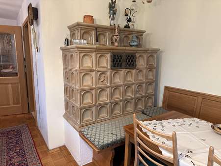 EG: Detailaufnahme Kachelofen EG: Detailaufnahme Kachelofen - Doppelhaushälfte in 82319 Starnberg mit 150m² kaufen