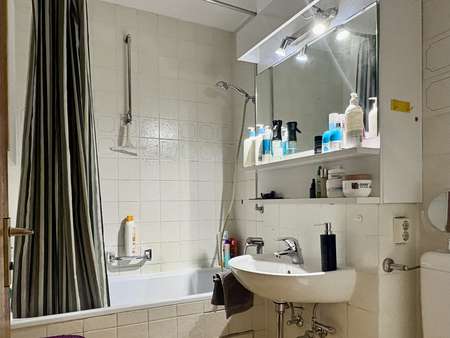 Badezimmer Badezimmer - Etagenwohnung in 83646 Bad Tölz mit 35m² kaufen