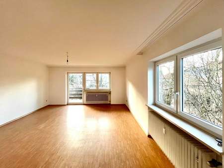 Wohnzimmer - Etagenwohnung in 83674 Gaißach mit 98m² kaufen