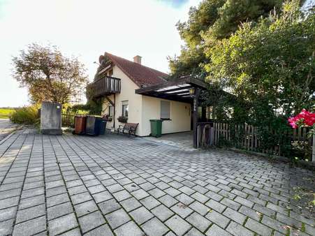 Hausansicht von Nord-Osten - Einfamilienhaus in 82057 Icking, Walchstadt mit 142m² kaufen