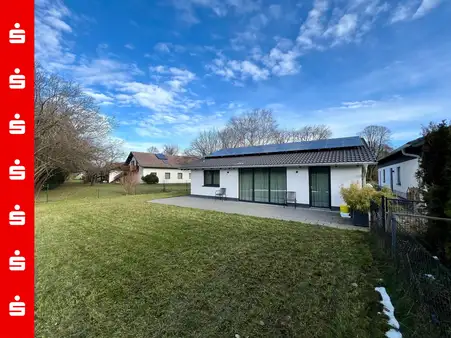 Großzügiges, idyllisches Grundstück mit Bungalow und zukünftigem Potenzial