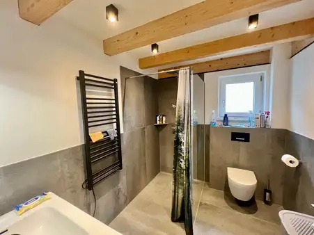 Großzügiges, idyllisches Grundstück mit Bungalow und zukünftigem Potenzial