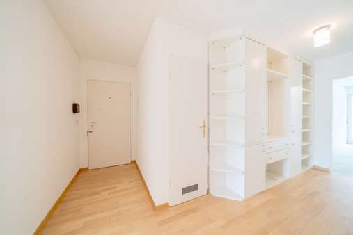 Eingangsbereich Eingangsbereich - Etagenwohnung in 81475 München mit 87m² kaufen