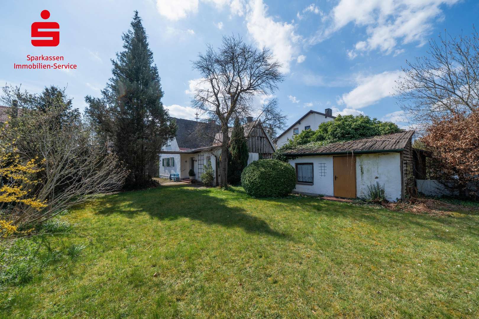 Weitläufiger Garten - Grundstück in 81549 München mit 800m² kaufen