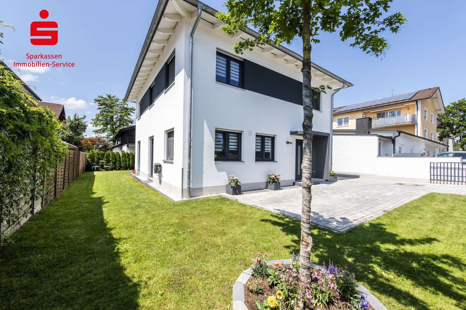 Hausansicht Hausansicht - Einfamilienhaus in 85586 Poing mit 189m² kaufen