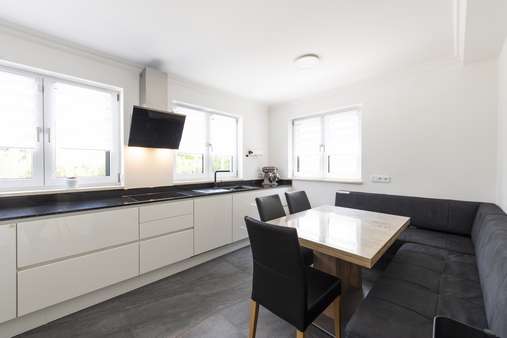 Wohnküche mit Essbereich Wohnküche mit Essbereich - Einfamilienhaus in 85586 Poing mit 189m² kaufen