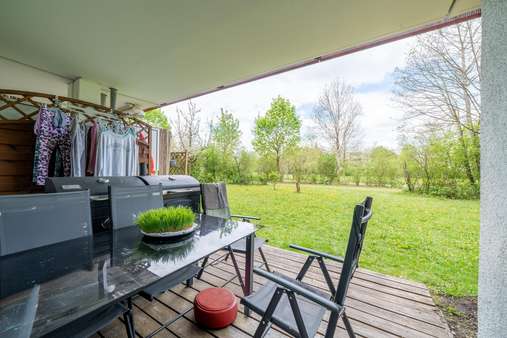 Terrasse mit Weitblick - Erdgeschosswohnung in 81927 München mit 80m² kaufen