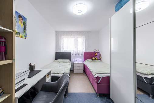 Kinderzimmer - Etagenwohnung in 80933 München mit 77m² kaufen